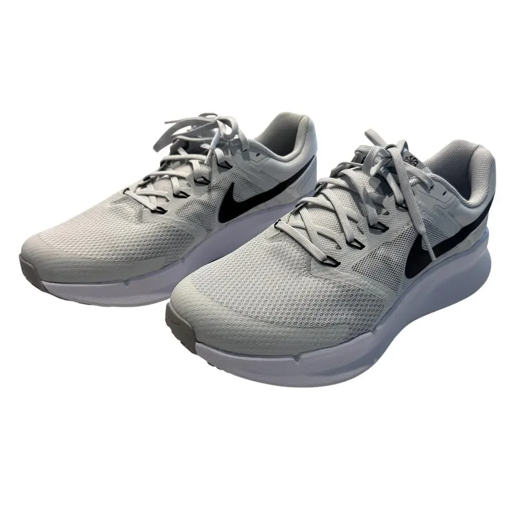 Nike Run Swift 3 in Photon Dust/Black-White, Size 13 Wide